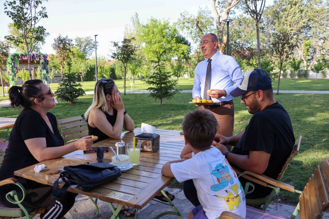 Meram “ulaşılabilir başkan” anlayışıyla Türkiye’ye örnek oluyor 8